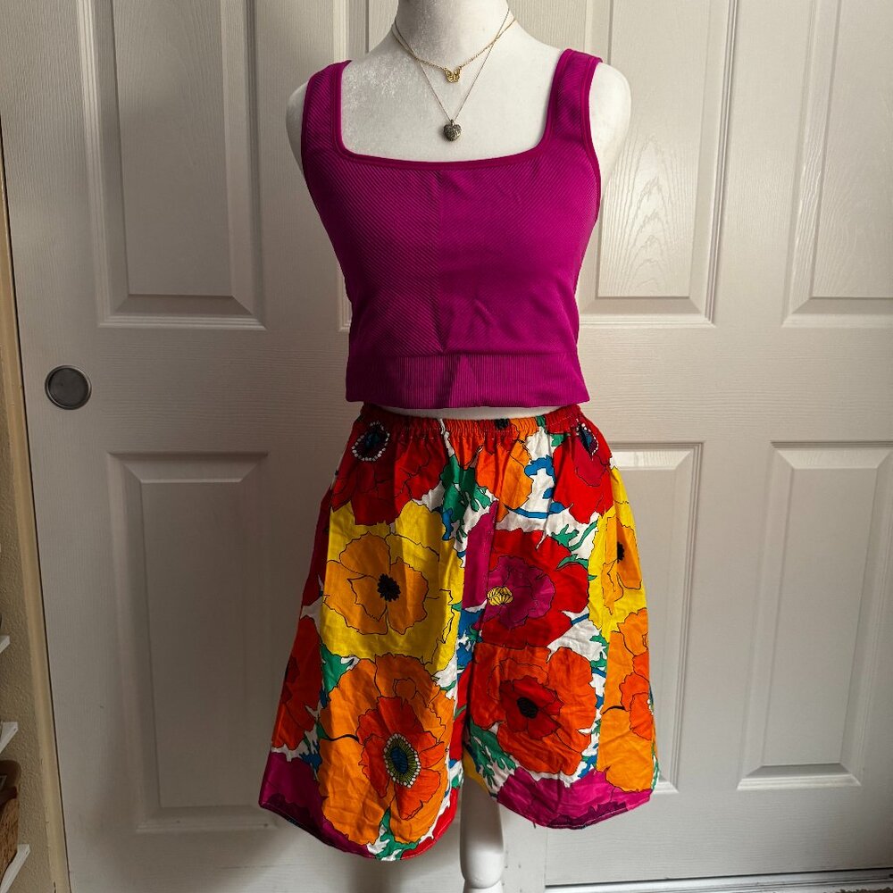 floral print shorts